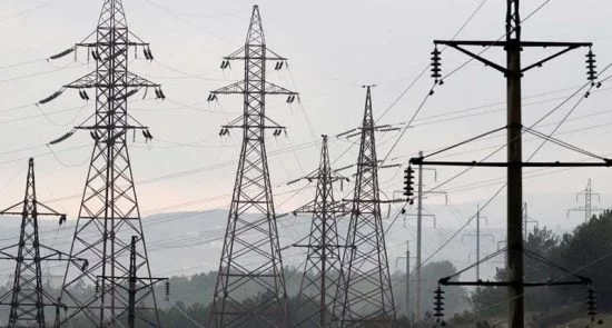 برق 550x295 - 40% من الشعب الأفغاني يحصلون على الكهرباء