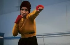 زينة 2 226x145 - الملاكمة المسلمة غيرت قوانين اللعبة في ألمانيا!