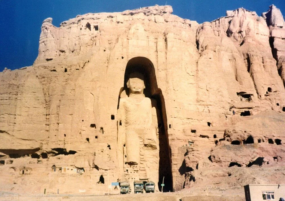 1040922469 - صورة قديمة من تمثال بوذا في باميان