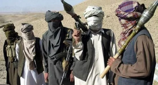 طالبان 550x295 - مقتل حوالي 40 من عناصر طالبان في عملية عسكرية في البلاد
