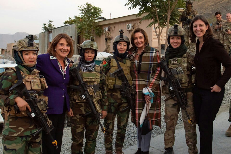 نانسي بيلوسي 4 - تقرير مصور عن زيارة رئيسة الكونغرس الأمريكي إلى كابول