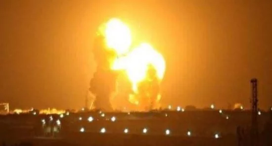 انفجارات في قاعدة عين الأسد في الأنبار 550x295 - الهجوم الصاروخي الإيراني على القا عدتين العسكريتين في العراق
