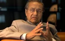 mhatir mhamad kejrkj354 226x145 - استقالة مهاتير محمد من رئاسة وزراء ماليزيا