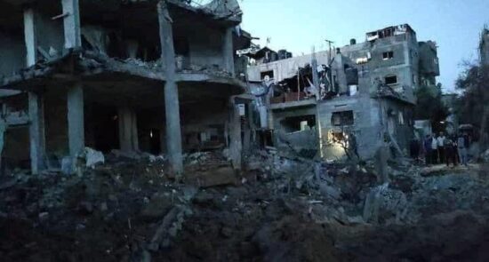 غزة 550x295 - غوتيريش: نشهد معاناة إنسانية هائلة وأضرارا جسيمة في المنازل والبنية التحتية في قطاع غزة