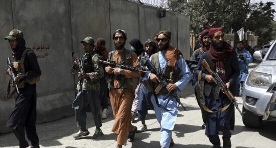 طالبان 550x295 - تركيب عشرات الآلاف من الكاميرات الأمنية في كابول
