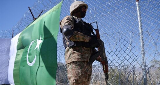 دیورند 550x295 - مولوي ثناء الله سنجين: لن نسمح لباكستان بوضع السياج