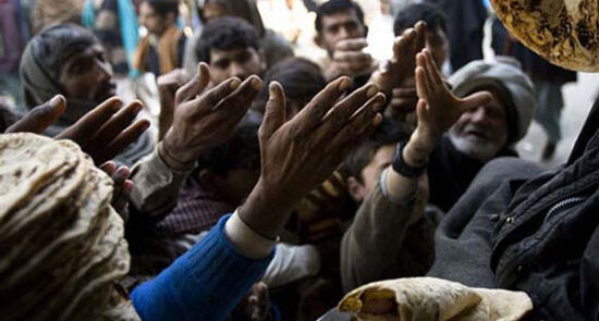 فقر 1 550x295 - أكثر من 70% من الشعب الأفغاني يعيشون تحت خط الفقر