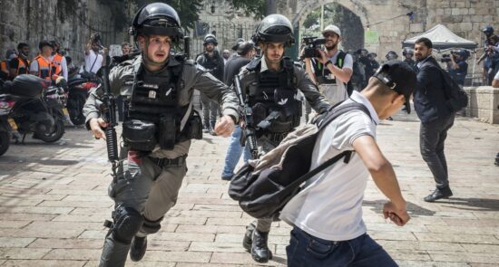 palestine فلسطین 550x295 - سماح رئيس وزراء الكيان الصهيوني بإطلاق النار على الفلسطينيين