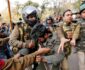 قوات الأمن الهندية تهاجم المسلمين
