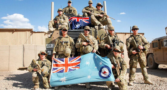 استرالیا افغانستان جنگ 550x295 - تستعيد أستراليا ميداليات القادة العسكريين في مهمة أفغانستان