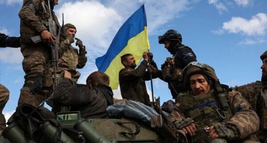 اوکراین عسکر 550x295 - إساءة العسكريين الأوكرانيين للقرآن الكريم