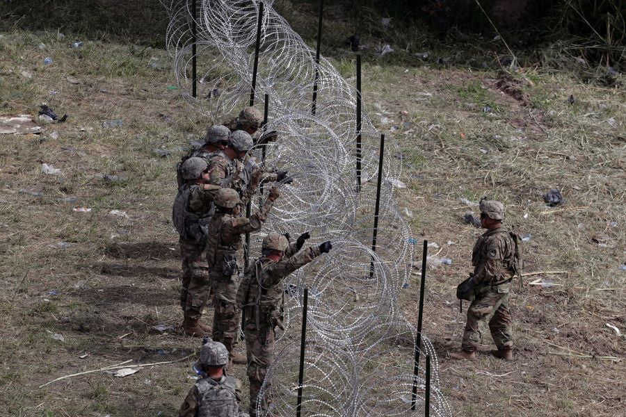 image - U.S. forces on Mexico border