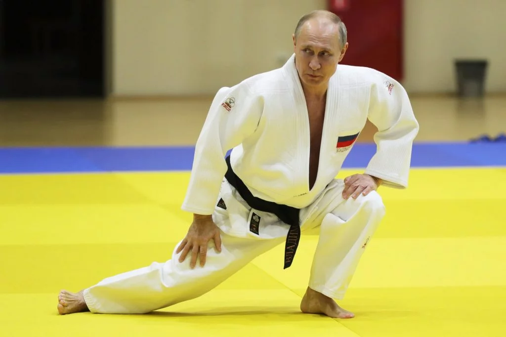 3733 1024x682 - Putin Plays Judo