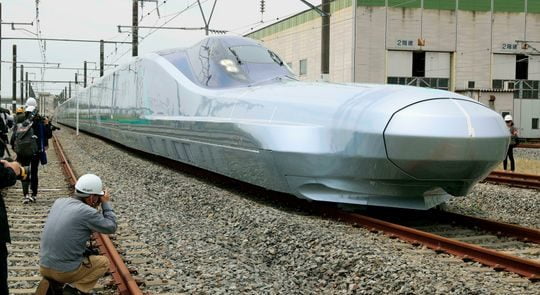 Travel At 249 Mph: Japan Starts Testing World's Fastest Bullet Train