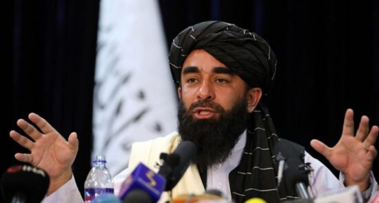 ذبیح الله مجاهد 550x295 - Taliban Spokesperson Accuses U.S. of Hindering Afghanistan's Progress by Violating Doha Agreement