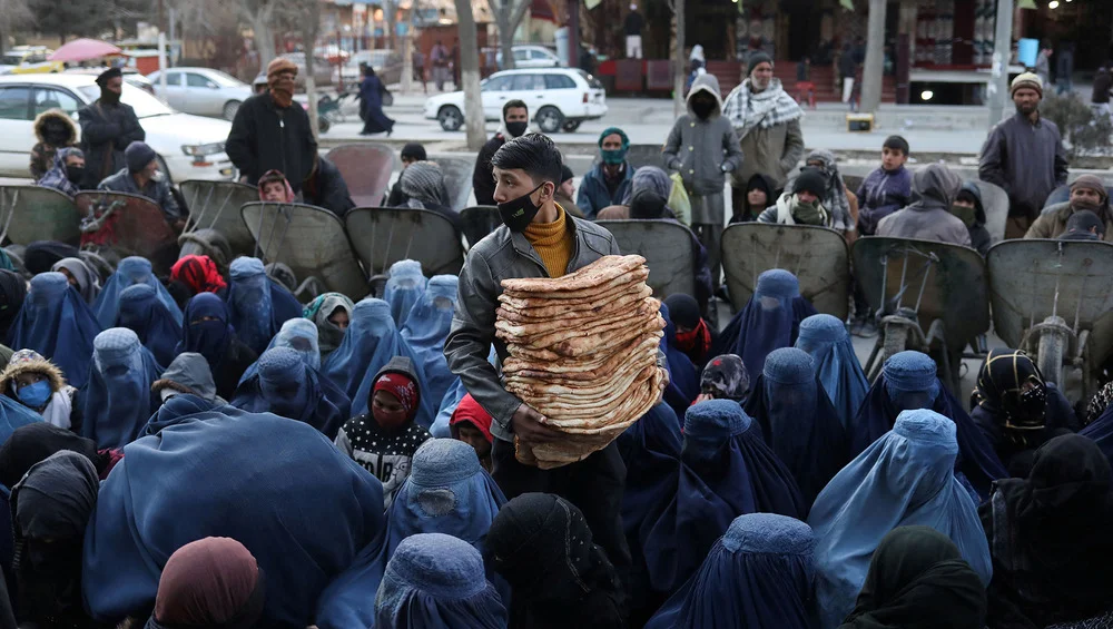 د افغانستان له ۷۰٪ څخه زیات نفوس د فقر تر کرښې لاندې دي
