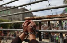 قیدیوں کو انسانی ڈھال کے طور پر استعمال کرنا جنگی جرم ہے، حماس