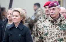 جشن کریسمس وزیر دفاع جرمنی در افغانستان!