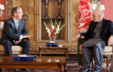 دیدار رئیس‌جمهورغنی با وزیر دفاع امریکا