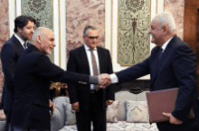 اعتمادنامۀ سفیر آذربایجان تقدیم رئیس جمهورشد