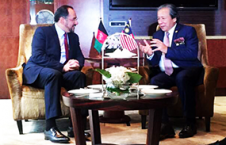 دیدار وزیر امور خارجه افغانستان با همتای مالیزیای اش