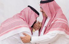 ویدیو/ بیعت ولیعهد مخلوع عربستان با پسر پادشاه