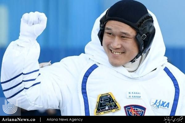 فضانورد جاپانی 2