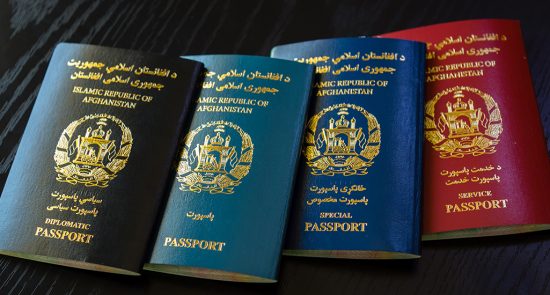پاسپورت 550x295 - کم اعتبارترین پاسپورت جهان معرفی شد