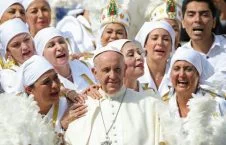 پاپ فرانسیس: خدا همجنسگرایان را دوست دارد!!!