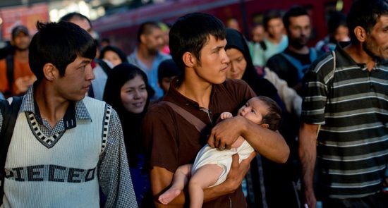 پناهجو 1 550x295 - بررسی وضعیت مهاجران و پناهجویان افغان در اروپا با حضورداشت وزیر امور مهاجرین و عودت کنندگان