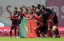 پیشنهاد جالب یک متخصص جنسی به بازیکنان تیم ملی پرتگال: خودارضایی کنید!!