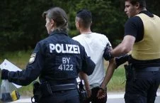 اعتراض به همسایه دزدی توسط پولیس جرمنی