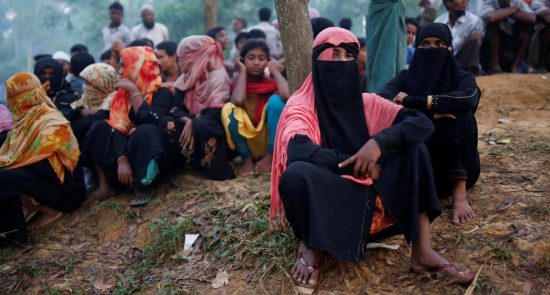 روهینگیایی 550x295 - گزارشی تکان دهنده از تجاوز گروهی بالای زنان مسلمان روهینگیایی