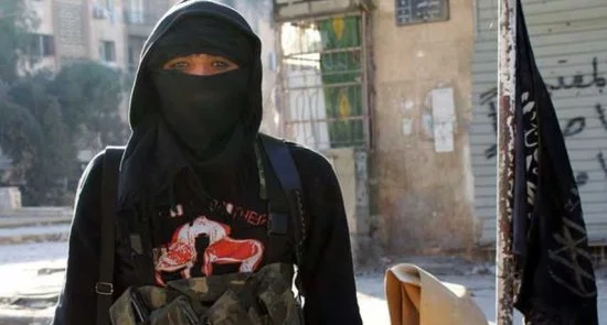 زن مشهور داعشی دستگیر شد + عکس