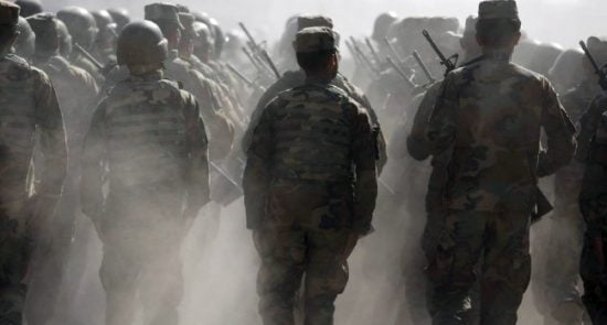 عسکر 550x295 - سیگار: نظامیان پیشین با گروه‌های ضد طالبان یکجا شده اند