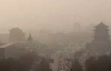 تصویر/ اقدام جالب شاروالی پکن هنگام آلوده گی هوا