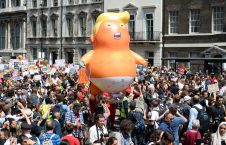 تظاهرات گسترده باشنده گان بریتانیا علیه دونالد ترمپ