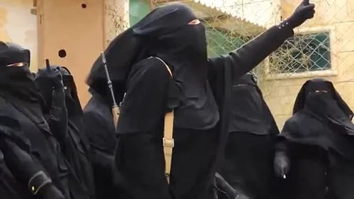 مادر داعشی‎ها دستگیر شد! + عکس