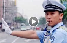 ویدیو/ اقدام انسانی و جالب پولیس ترافیک چین