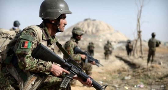 امنیتی 550x295 - پیام کشورهای غربی در واکنش به قتل عام دهها تن از نیروهای امنیتی توسط طالبان