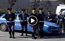 ویدیو/ جدال دیدنی یک باشنده ایتالیایی با 8 عسکر پولیس!
