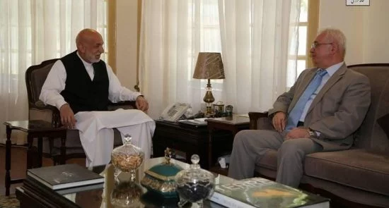 جزییات دیدار حامدکرزی با سفیر روسیه در کابل