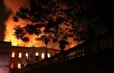 تصاویر/ آتش‌سوزی در موزیم ملی برازیل