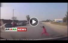 ویدیو/ مرگ دردناک یک پسر پاکستانی پس از دویدن به وسط سَرک
