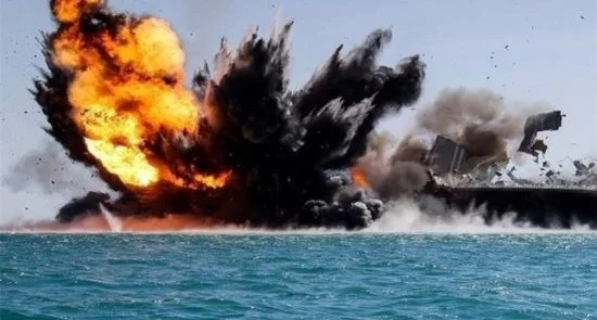 انهدام یک کشتی عربستان توسط نیروی بحری یمن