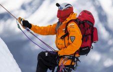 کوهنورد 226x145 - تصاویر/ کشف جسد یخ زده کوهنورد پس از 4 سال!