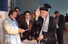 تیر خلاص اشرف غنی به دیموکراسی در افغانستان