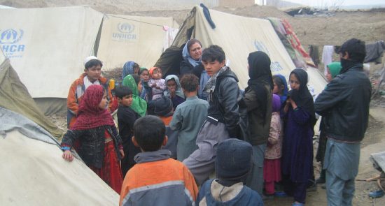 بیجا شده 550x295 - مساعدت مالی اتحاديه اروپا به بی‌جاشده‌گان و نیازمندان در افغانستان