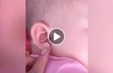 ویدیو/ اتفاقی عجیب پس از لمس گوش نوزاد