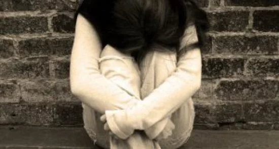 کمیسیون مستقل حقوق بشر: آزمایش پرده بکارت دختران مانند شکنجه است